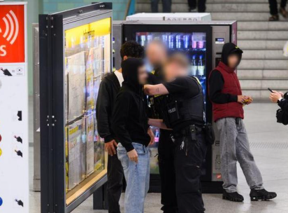 Alasan Remaja Jerman Rentan Dengan Ideologi Ekstrem?