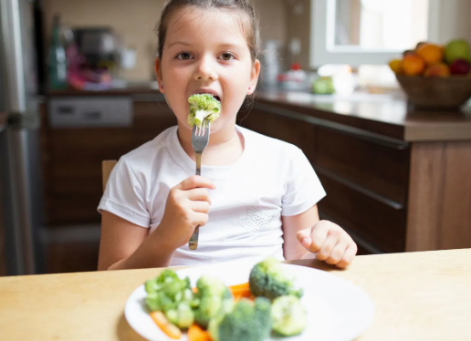 pola-makan-anak-jadi-perhatian-utama-tenaga-medis